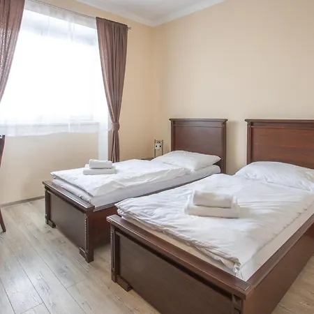Πανσιόν Mattes Restaurant & 3*