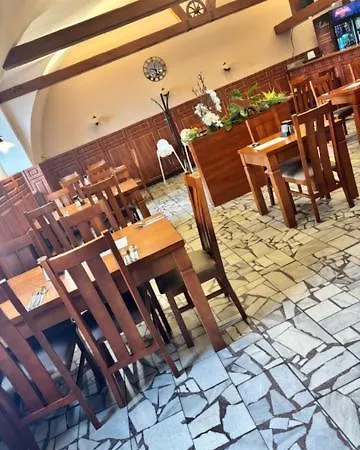 Mattes Restaurant & 3* Drzovice