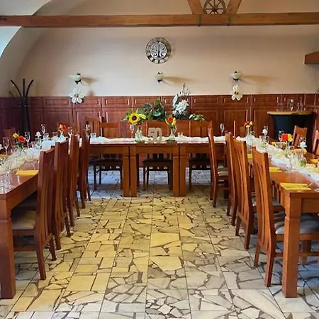 Mattes Restaurant & 3* Drzovice