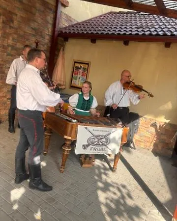 Gasthof Mattes Restaurant & Drzovice